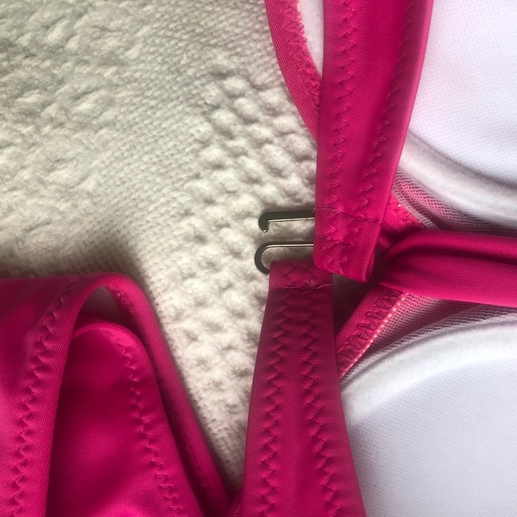 Bikini - Picture 4 of 5